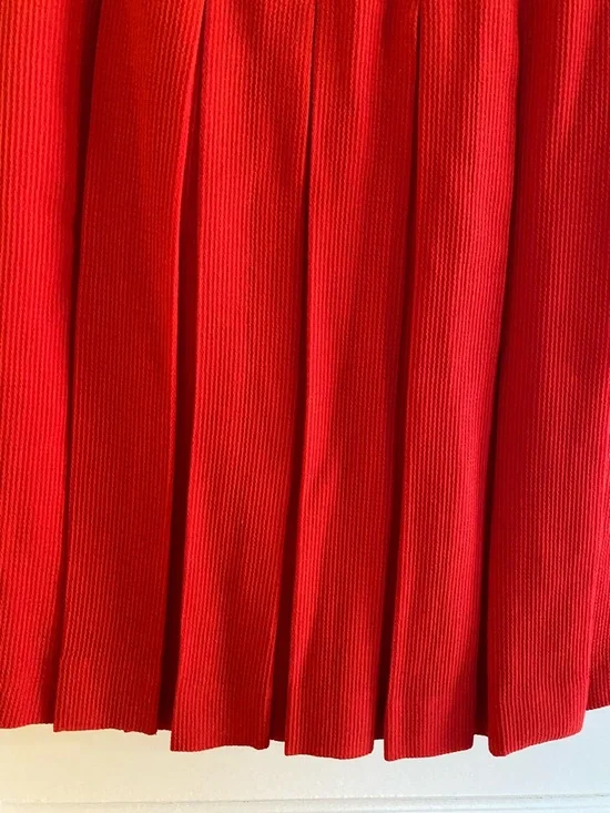 Valentino Red Pleated Skirt - Picture 3 of 4